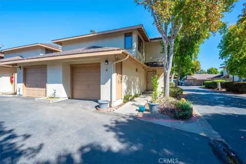 72 Village Circle