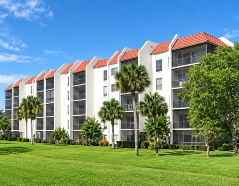 3050 PRESIDENTIAL WAY #206