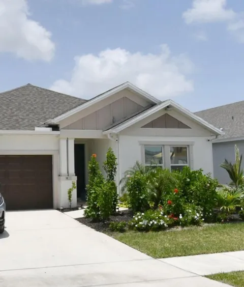 545 SE Ranch Oak Circle