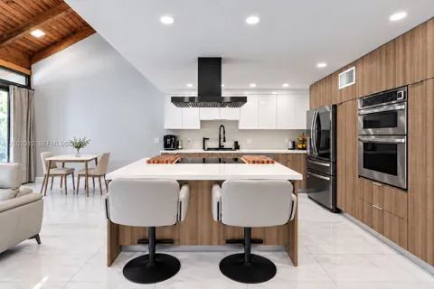 11304 NW 14th Ct