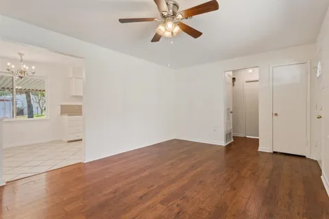 1319 Royal Oaks Drive
