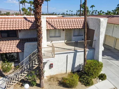 1820 Mira Loma Way