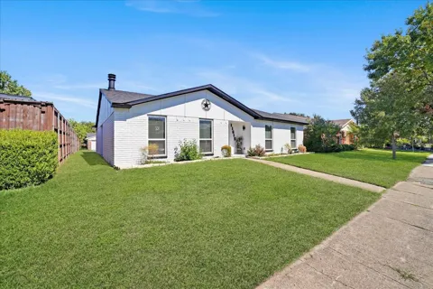 11615 Featherbrook Drive