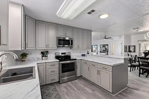 3535 Linda Vista Drive #8