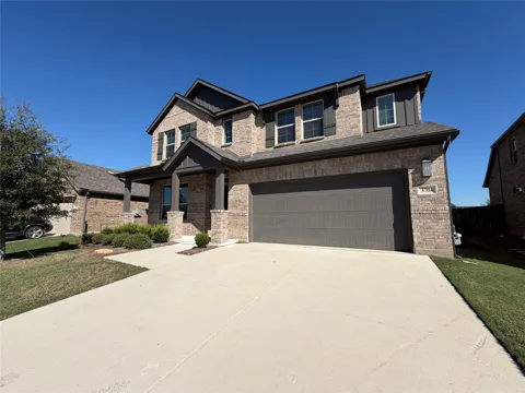 3704 Bluestem Boulevard