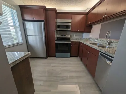 4191 CYPRESS REACH COURT #501