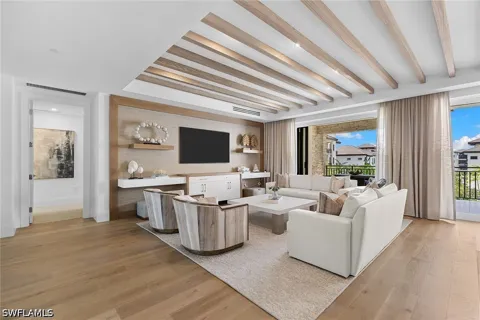 3rd Avenue S #416