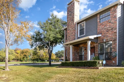 2800 Keller Springs Road #8C