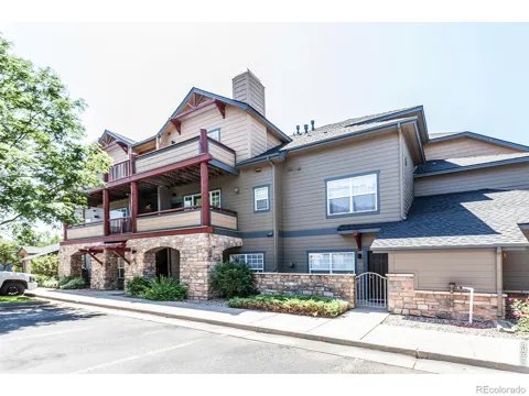 5220 Boardwalk Drive #21