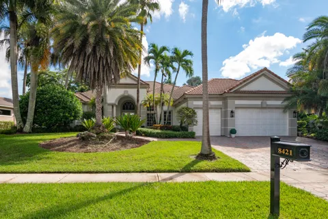 8421 Egret Lakes Lane