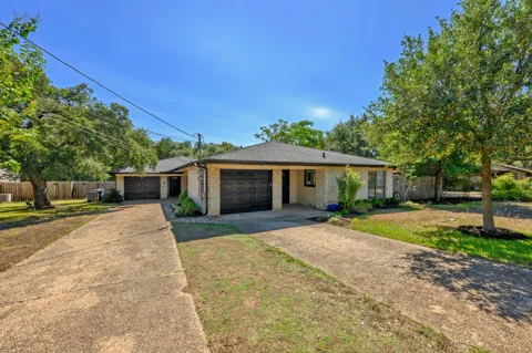 11805 Bell Avenue #B