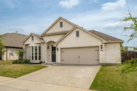 9201 Amistad Lane