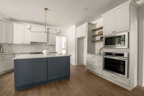 2 Crestwood Drive
