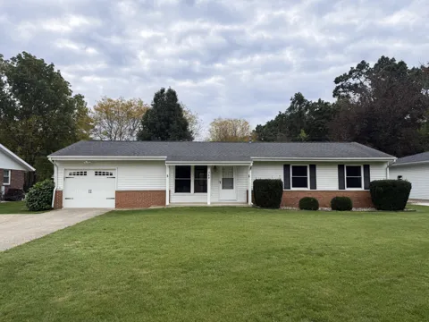 384 Maple Street