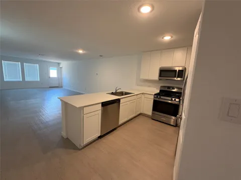 2413 Legends Creek