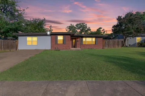 13521 Flagstone Lane