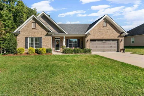 162 Gracie Lane