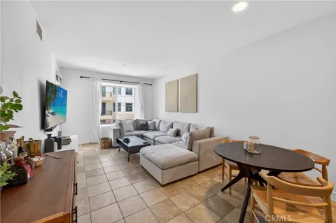 150 The Promenade #415