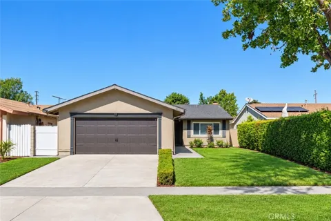 4161 E Riverdale