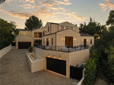 16093 Royal Oak Road