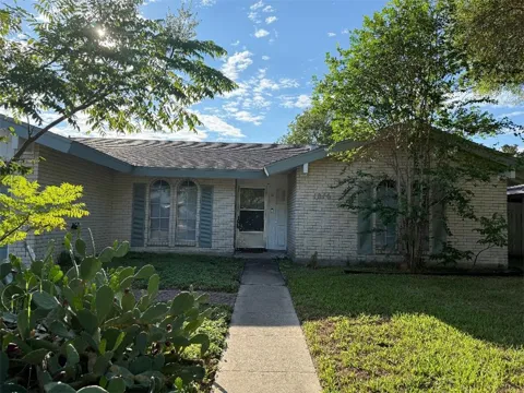 1816 Portland Drive