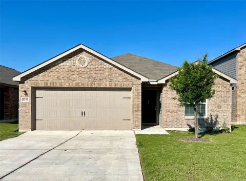 1033 Riverdale Cove