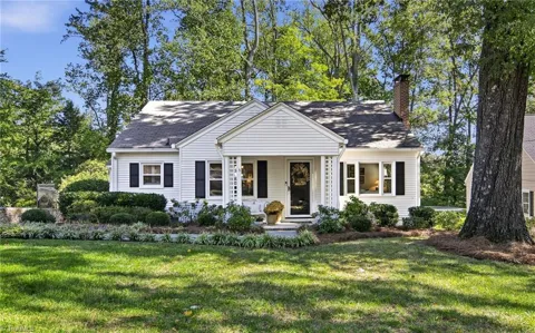 1711 Meadowbrook Drive