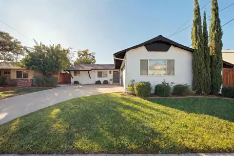 6250 Lake Arrowhead Drive