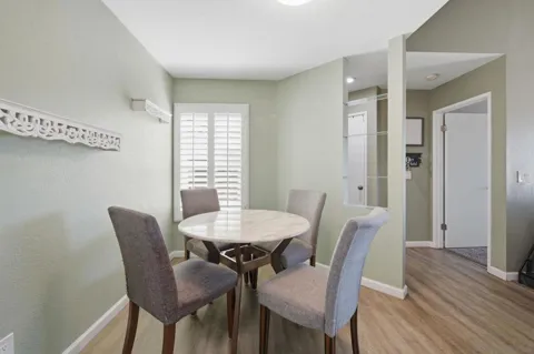 2055 Lakeridge #301