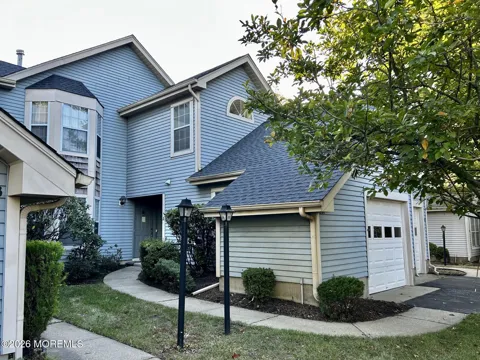 24 Edinburgh Drive #24A
