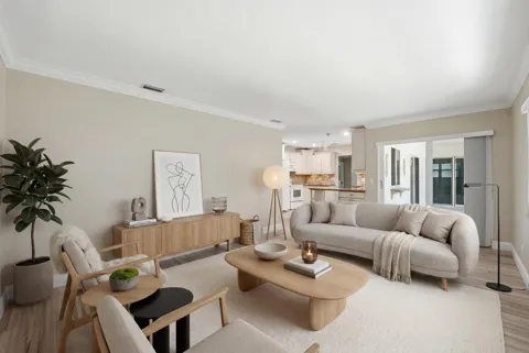 916 EVERGREEN DRIVE