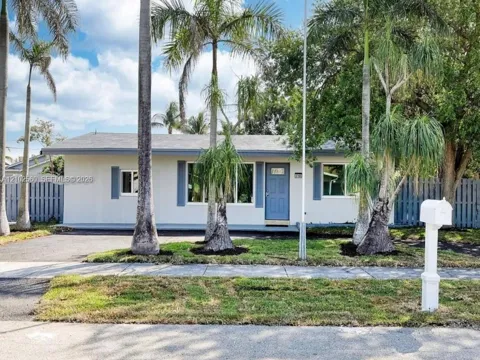 3700 NE 13th Ter
