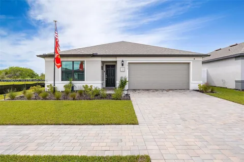 1213 Caloosa Cove Dr