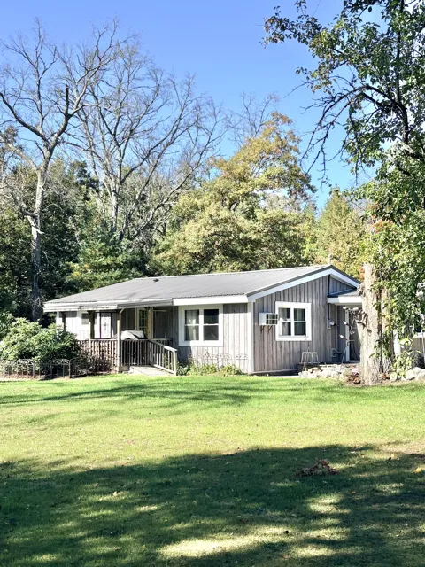 2330 W 76th Street