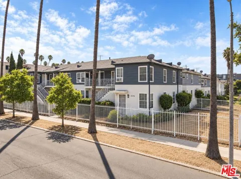 2562 W 11th Street