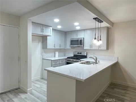 6825 Alabama Avenue #317
