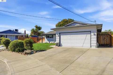 853 Arbor Ct