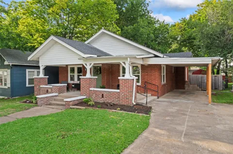 2225 E 12TH PL PLACE