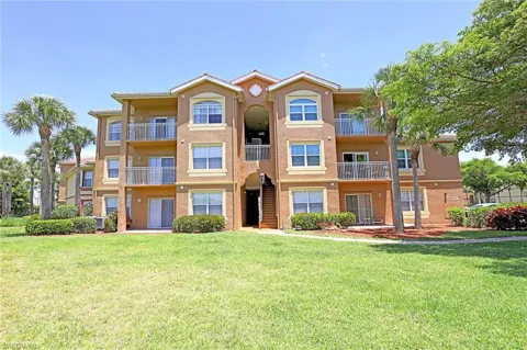 15630 Ocean Walk Circle #204