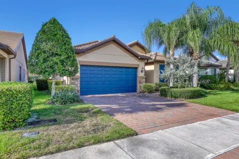 238 SE Longview Drive