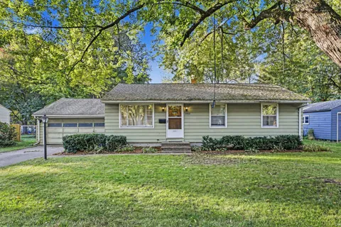 3703 Iroquois Trail