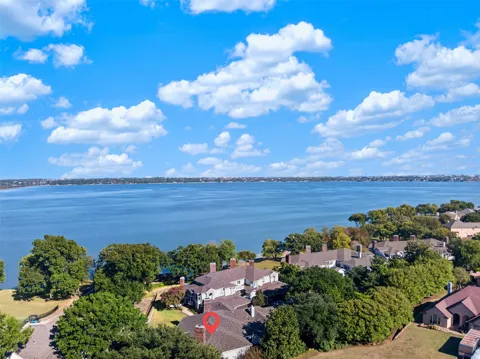 9981 Waterfront Trail
