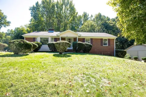 2420 Kingsgate Drive