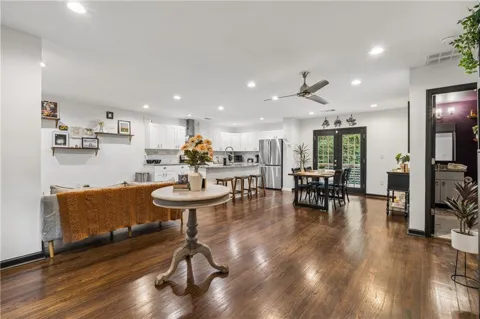 2127 Garden Circle