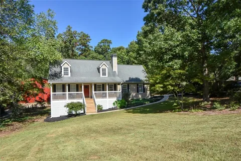 1321 Hillside Road