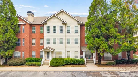 5641 Roswell Road #217