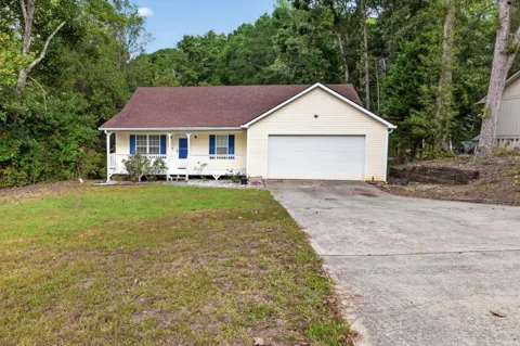 930 Dogwood Trail