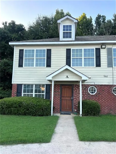 944 Old Mill Point #A