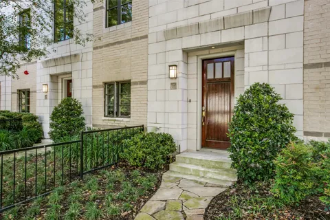 3210 Carlisle Street #27