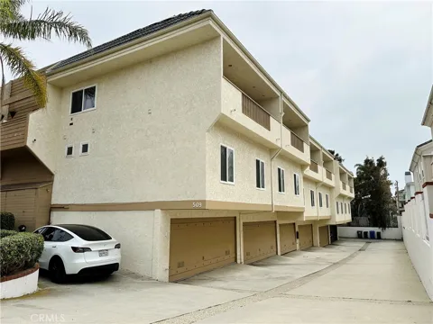 509 Juanita Avenue #4